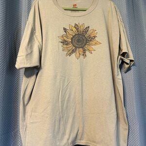 Sunflower Graphic T-Shirt